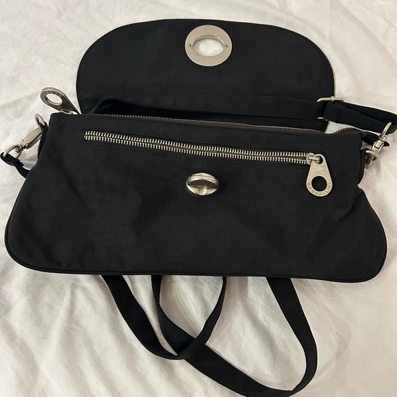 Baggallini Nylon Front Clasp‎ Crossbody Purse Black - Picture 3 of 6